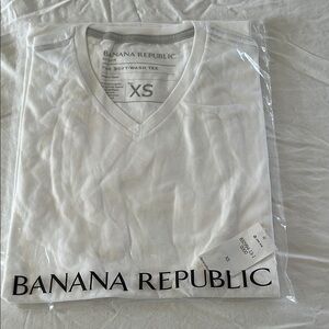 Banana Republic Soft-Wash White Tee